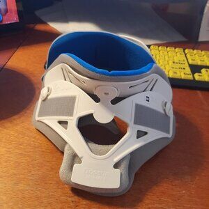 NEW BAG ! Ossur Miami J Collar Immobilizer with Instruction Book Size XS